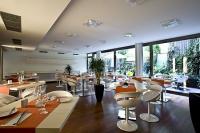 Elegant restaurant in Design Hotel Lanchid 19 in Budapest