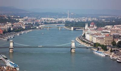 Panoramic view of Budapest with the Chain bridge - Novotel hotel on the bank of the Danube  - ✔️ Hotel Novotel Budapest Danube**** - Novotel Danube Budapest